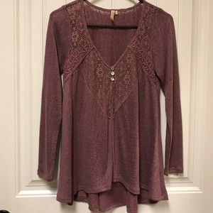Red Camel lavender top